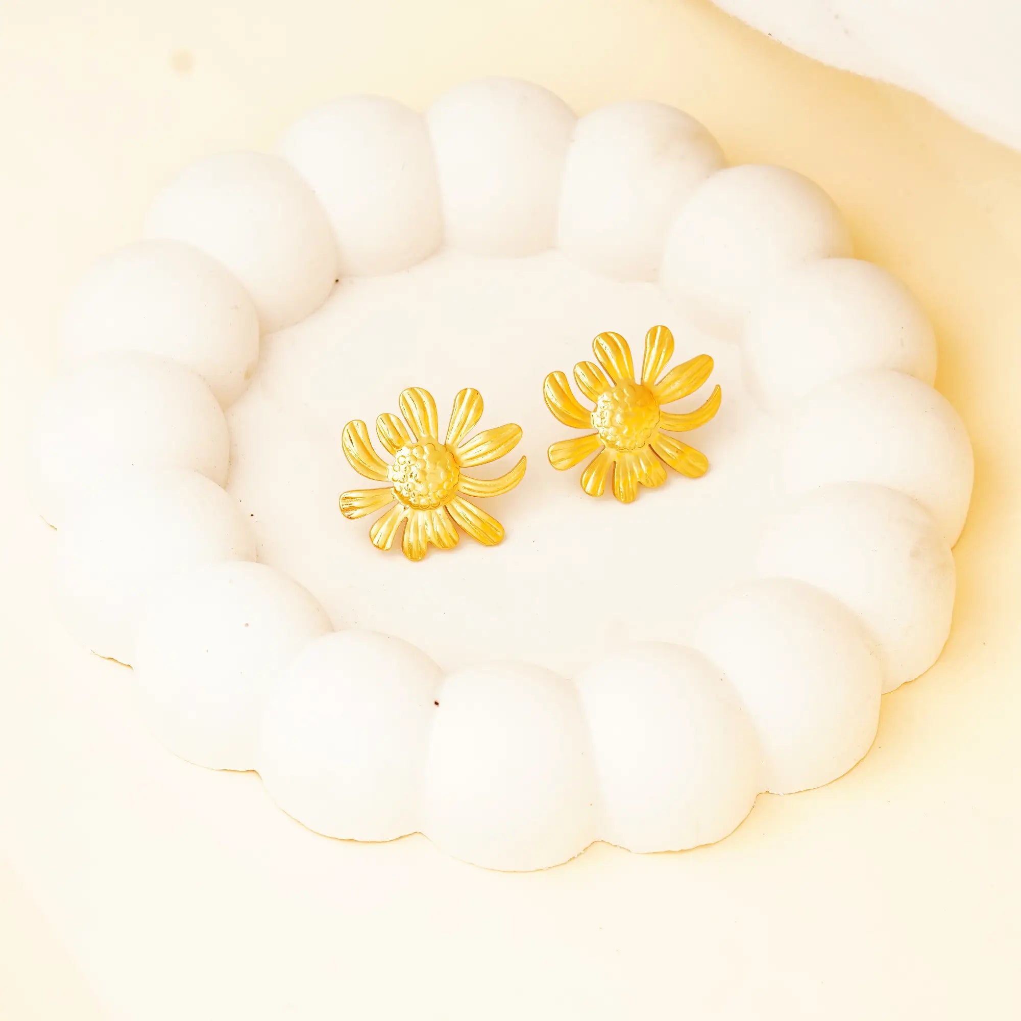 Golden Flower Non-Tarnish Jewelry Studs Earrings